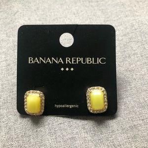 Banana Republic NWT earrings